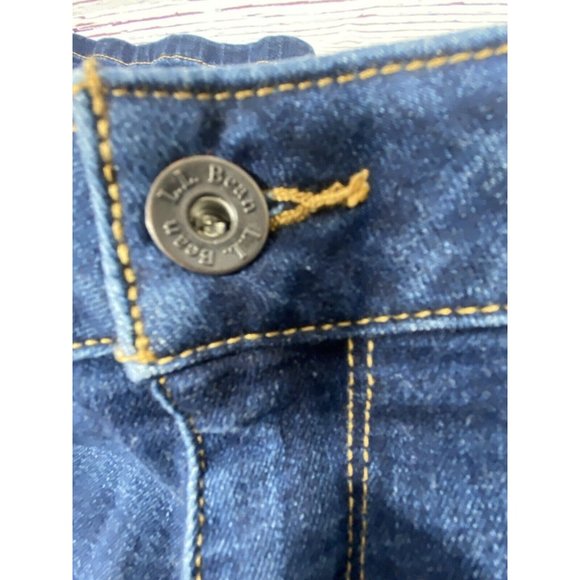 L L Bean Jeans Classic Fit Sz 4 Blue Denim Five Pockets Straight Leg Mid Rise - Picture 8 of 12